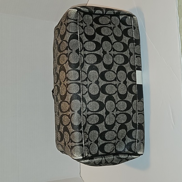 PREOWNED COACH HOBO - Picture 5 of 12